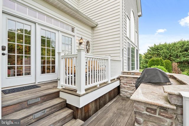 161 PARSONS LN, Newtown, PA 18940