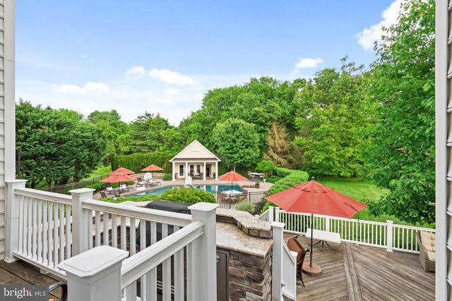 161 PARSONS LN, Newtown, PA 18940