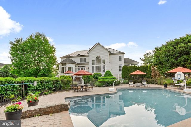 161 PARSONS LN, Newtown, PA 18940
