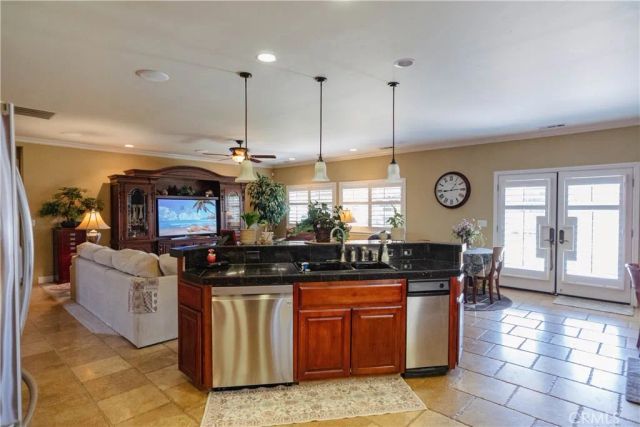 6839 Mercedes Avenue, Winton, CA 95388