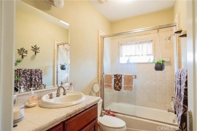 6839 Mercedes Avenue, Winton, CA 95388