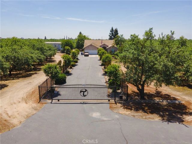 6839 Mercedes Avenue, Winton, CA 95388