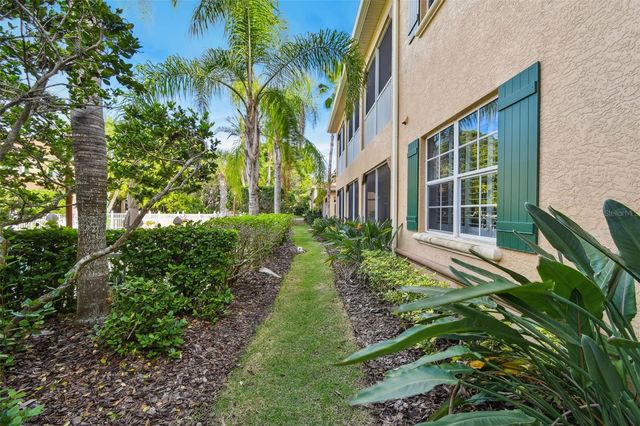 3655 SQUARE WEST LANE 9, Sarasota, FL 34238