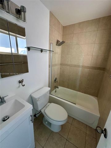 1811 SW 83rd Ave, Miami, FL 33155