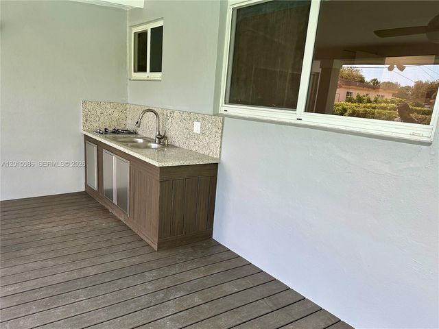 1811 SW 83rd Ave, Miami, FL 33155