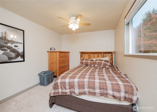 2529 E Hemmi Road, Bellingham, WA 98226