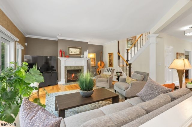 104 Robbins Rd, Branchburg Twp., NJ 08876