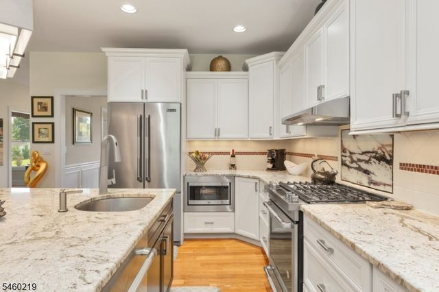 104 Robbins Rd, Branchburg Twp., NJ 08876