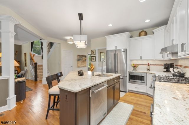 104 Robbins Rd, Branchburg Twp., NJ 08876