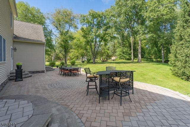 104 Robbins Rd, Branchburg Twp., NJ 08876