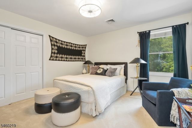 104 Robbins Rd, Branchburg Twp., NJ 08876