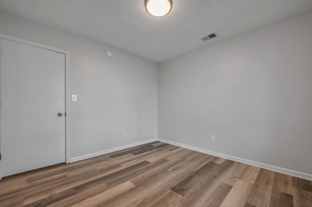 221 Quebec Way, Lexington, KY 40515