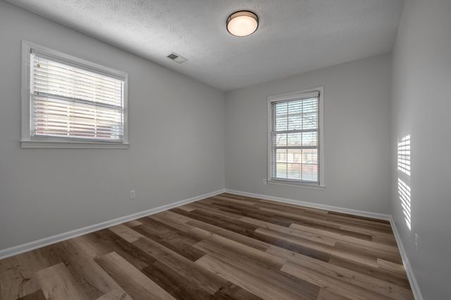 221 Quebec Way, Lexington, KY 40515