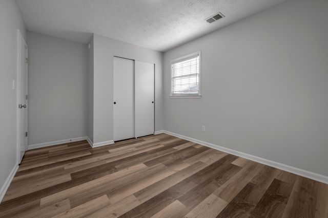 221 Quebec Way, Lexington, KY 40515