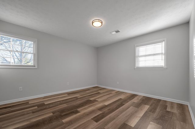 221 Quebec Way, Lexington, KY 40515