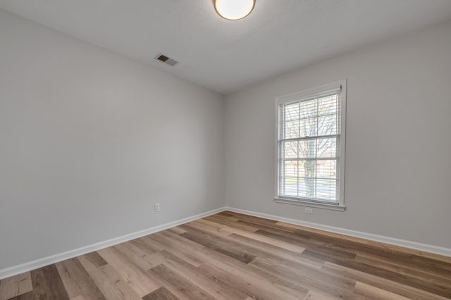 221 Quebec Way, Lexington, KY 40515