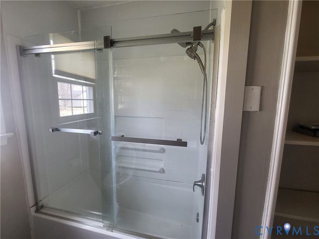 5019 Sterling Rd, Dinwiddie, VA 23803