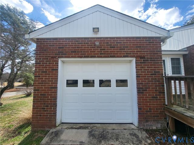 5019 Sterling Rd, Dinwiddie, VA 23803