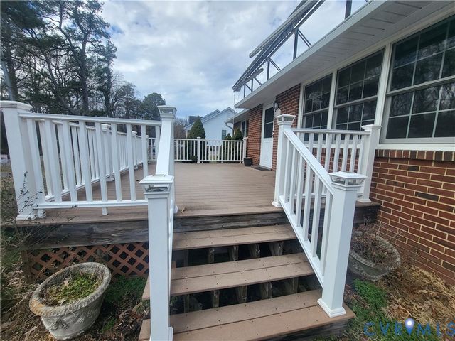 5019 Sterling Rd, Dinwiddie, VA 23803