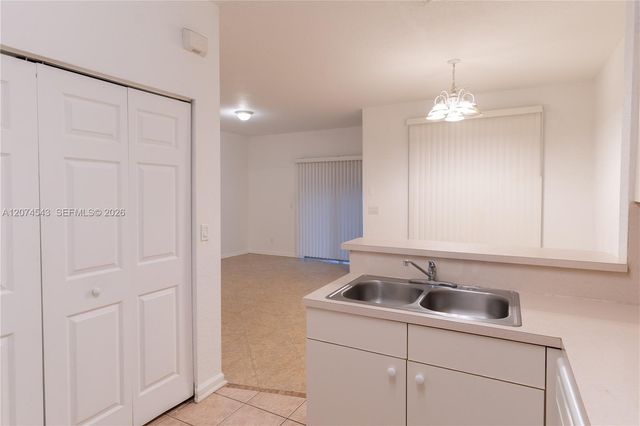 1410 S Santa Catalina Circle, North Lauderdale, FL 33068