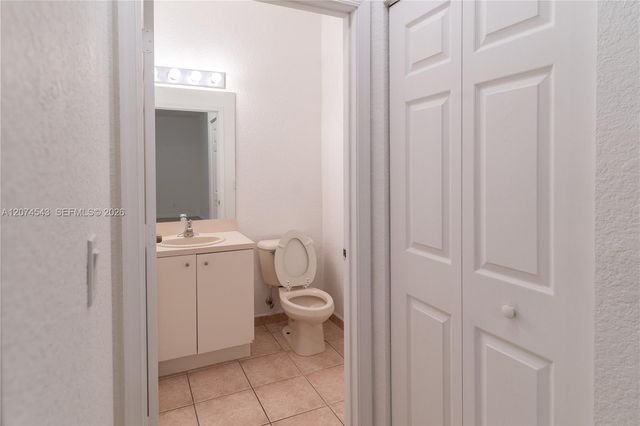 1410 S Santa Catalina Circle, North Lauderdale, FL 33068
