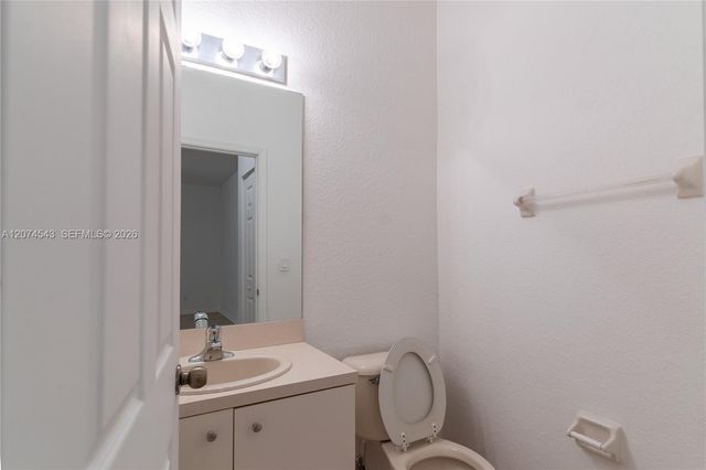 1410 S Santa Catalina Circle, North Lauderdale, FL 33068