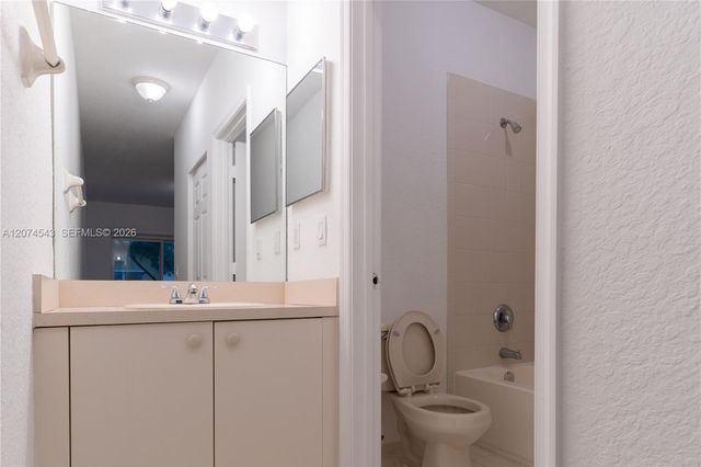 1410 S Santa Catalina Circle, North Lauderdale, FL 33068