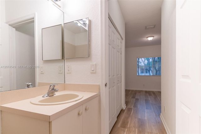 1410 S Santa Catalina Circle, North Lauderdale, FL 33068