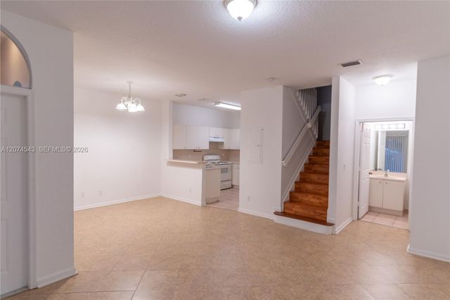 1410 S Santa Catalina Circle, North Lauderdale, FL 33068