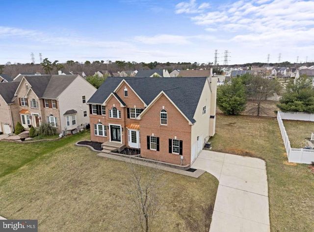 4 BOX TURTLE LN, Sicklerville, NJ 08081