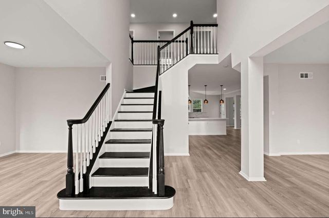 4 BOX TURTLE LN, Sicklerville, NJ 08081