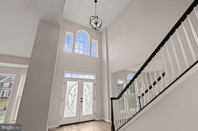 4 BOX TURTLE LN, Sicklerville, NJ 08081