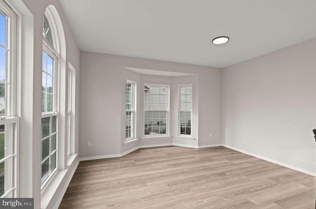 4 BOX TURTLE LN, Sicklerville, NJ 08081