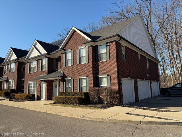 8455 Williamstown Drive, Shelby Charter Township, MI 48316