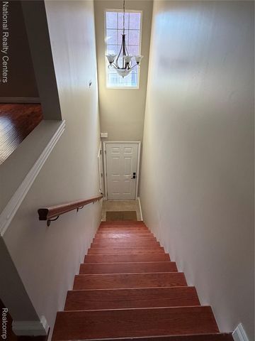 8455 Williamstown Drive, Shelby Charter Township, MI 48316