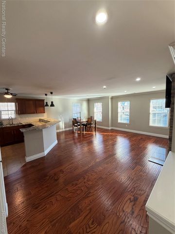 8455 Williamstown Drive, Shelby Charter Township, MI 48316