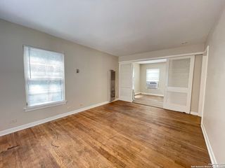 519 W LYNWOOD AVE # 1, San Antonio, TX 78212
