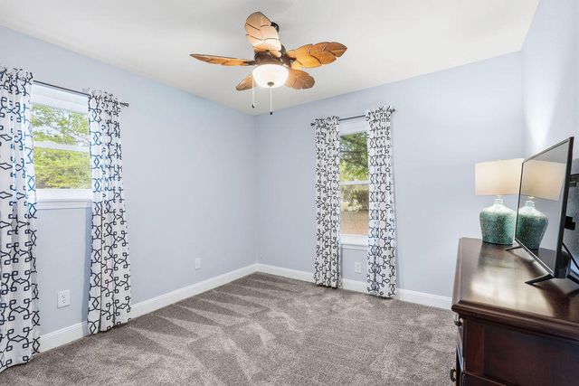 6061 Coy Burgess Loop, Defuniak Springs, FL 32435