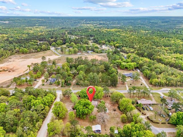 6061 Coy Burgess Loop, Defuniak Springs, FL 32435