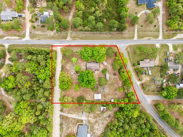 6061 Coy Burgess Loop, Defuniak Springs, FL 32435