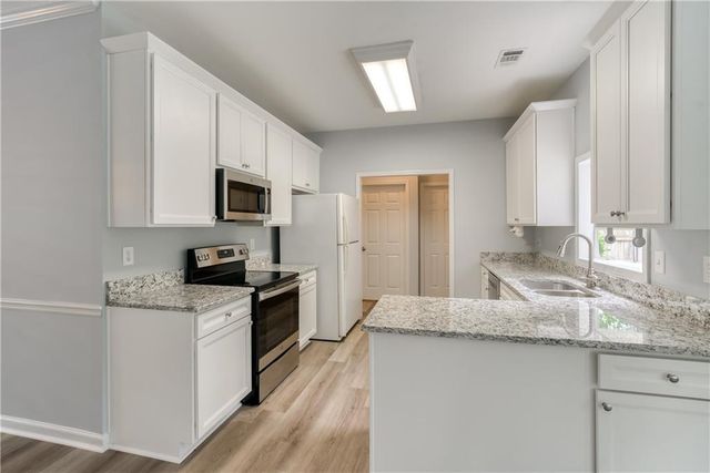 355 Lamme Chase, Johns Creek, GA 30097