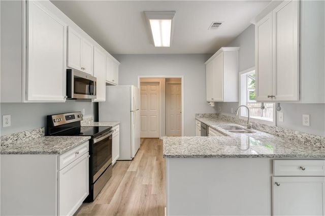 355 Lamme Chase, Johns Creek, GA 30097
