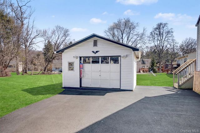 19 Ann Place, Monroe, NY 10950