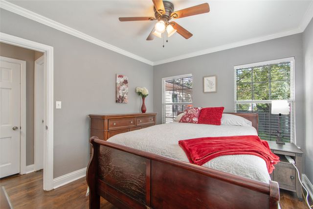 3909 Locke Avenue, Fort Worth, TX 76107