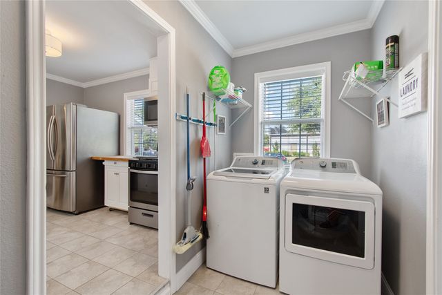 3909 Locke Avenue, Fort Worth, TX 76107