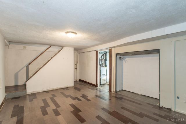 3239 Pickbury Drive, Cincinnati, OH 45211