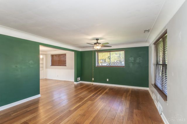 3239 Pickbury Drive, Cincinnati, OH 45211