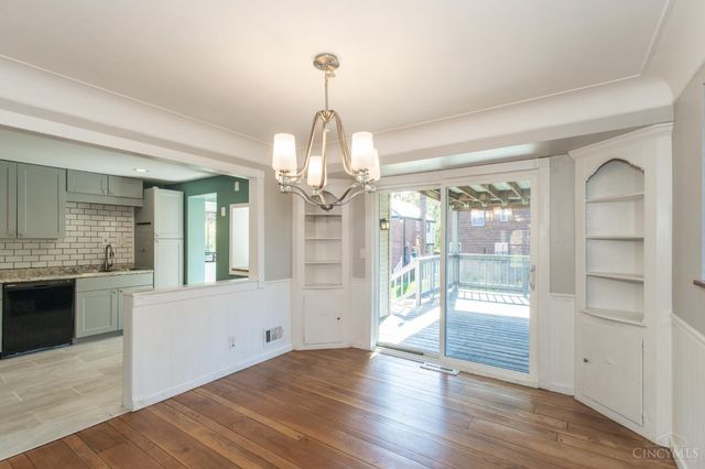 3239 Pickbury Drive, Cincinnati, OH 45211