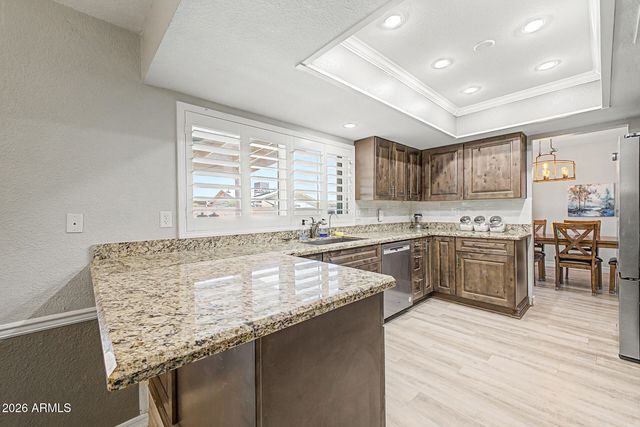 5240 W GARDEN Drive, Glendale, AZ 85304