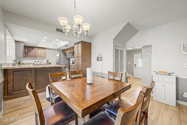 5240 W GARDEN Drive, Glendale, AZ 85304